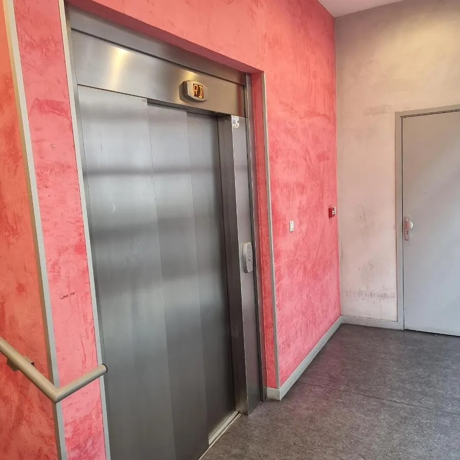 Apartment Lyon Montchat Villeurbanne Studio Refait A Neuf Climatise Et Parking Prive France